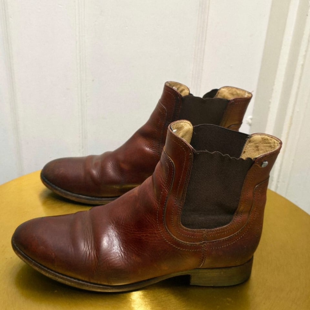 Frye Lindsay Gore Whine Ankle Boots